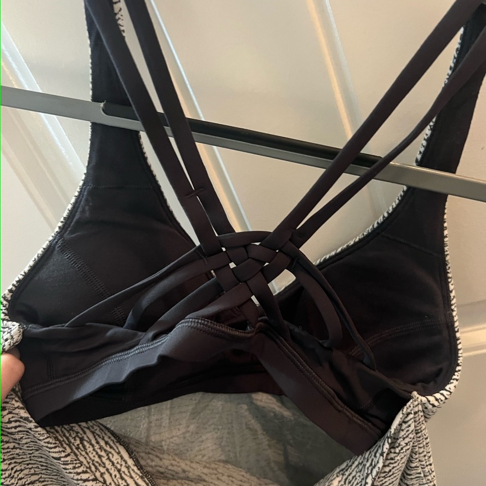 Lululemon top - Picture 4 of 5